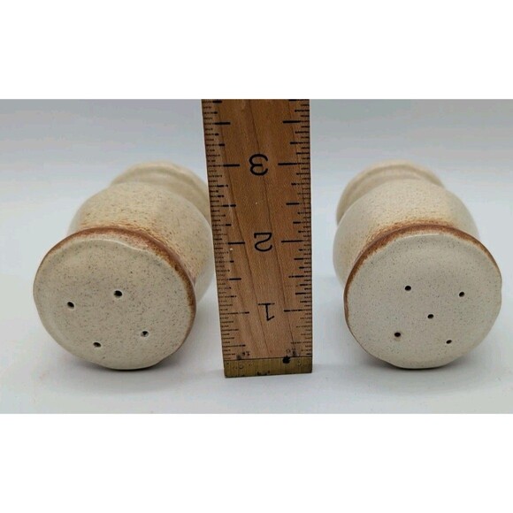 Mikasa Whole Wheat Salt and Pepper Shakers 3 1/2" Tall - Picture 3 of 4